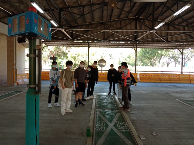 麻豆監理站於112年7月8日(星期六)舉辦機車考照暨未滿18歲違規親子講習活動