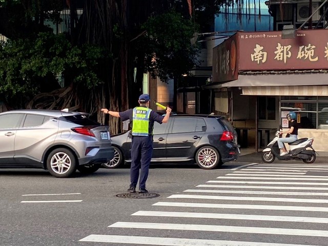 國慶晚會在臺南 南一警加強交通疏導