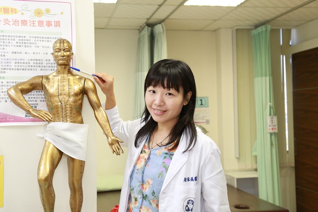 趙家儀醫師說明中醫稱『甲狀腺腫大』，大多因為遺傳或長期憂慮的壓力下，向上進入就