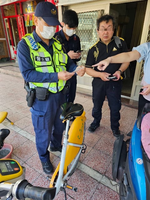 警察實習生流利英語助日籍客 大讚府城友善旅遊環境