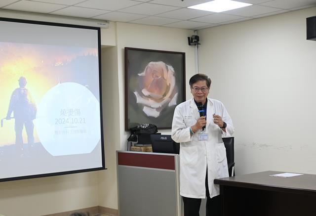 林聖哲院長表示，沖脫泡蓋送雖是老生常談，但很多人在緊急當下都會忘記落實步驟