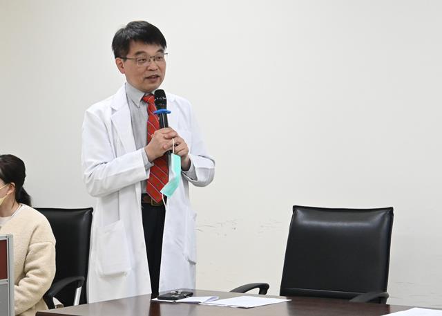 許秉毅副院長表示，很開心能由心臟內科林霈醫師介紹引進的新技術－IVL血管內震波碎石術，並期許能造福更多有需要的患者