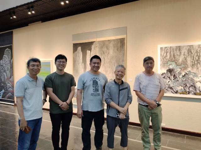左一國風畫會總幹事呂建德,吳弘鈞,杜其東,黃宗義,齊榮豪