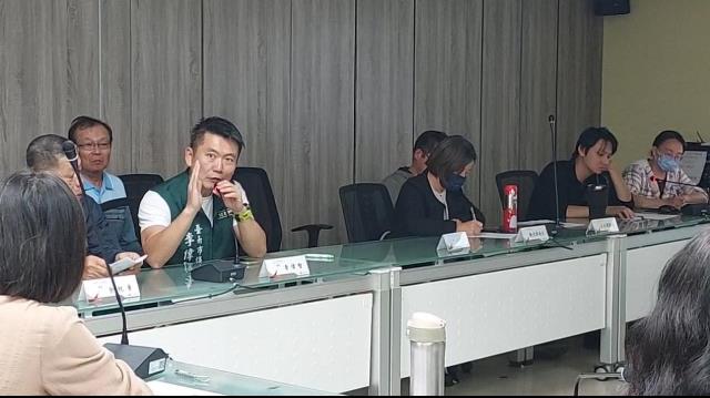 CREATOR: gd-jpeg v1.0 (using IJG JPEG v90), default quality