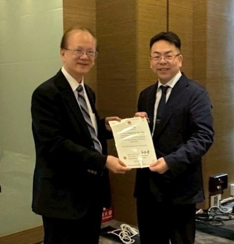 03_左-國立中山大學劉景寬榮譽講座教授；右-日本金澤大學附屬醫院神經部小野賢二郎教授