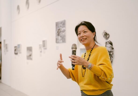 策展人陳明惠老師