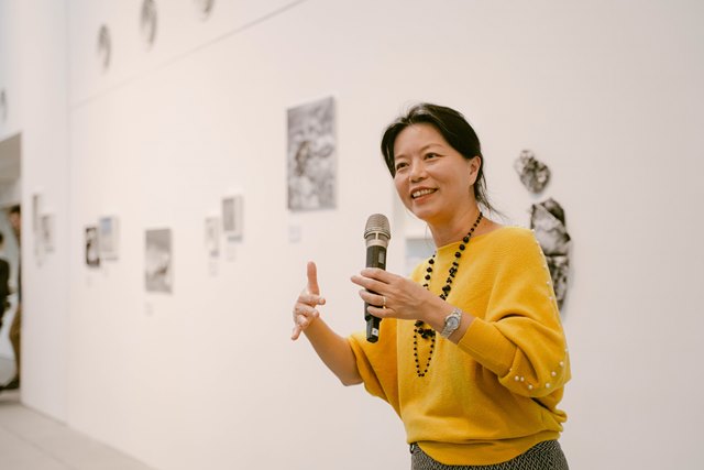 策展人陳明惠老師