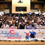 圖說1-來自吳鳳科大及崑山科大等2校、5系所的31位「雙軌訓練旗艦計畫」畢業生，於今日(5月15日)歡慶畢業，象徵正式開啟職涯新篇章