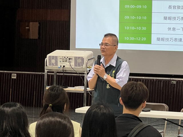 勞工局王鑫基局長致詞勉勵